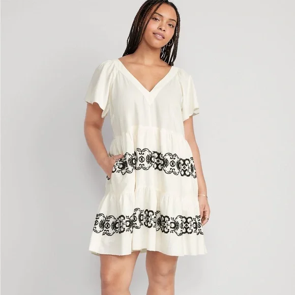 NWT Old Navy Embroidered Mini Swing Dress - Picture 2 of 9